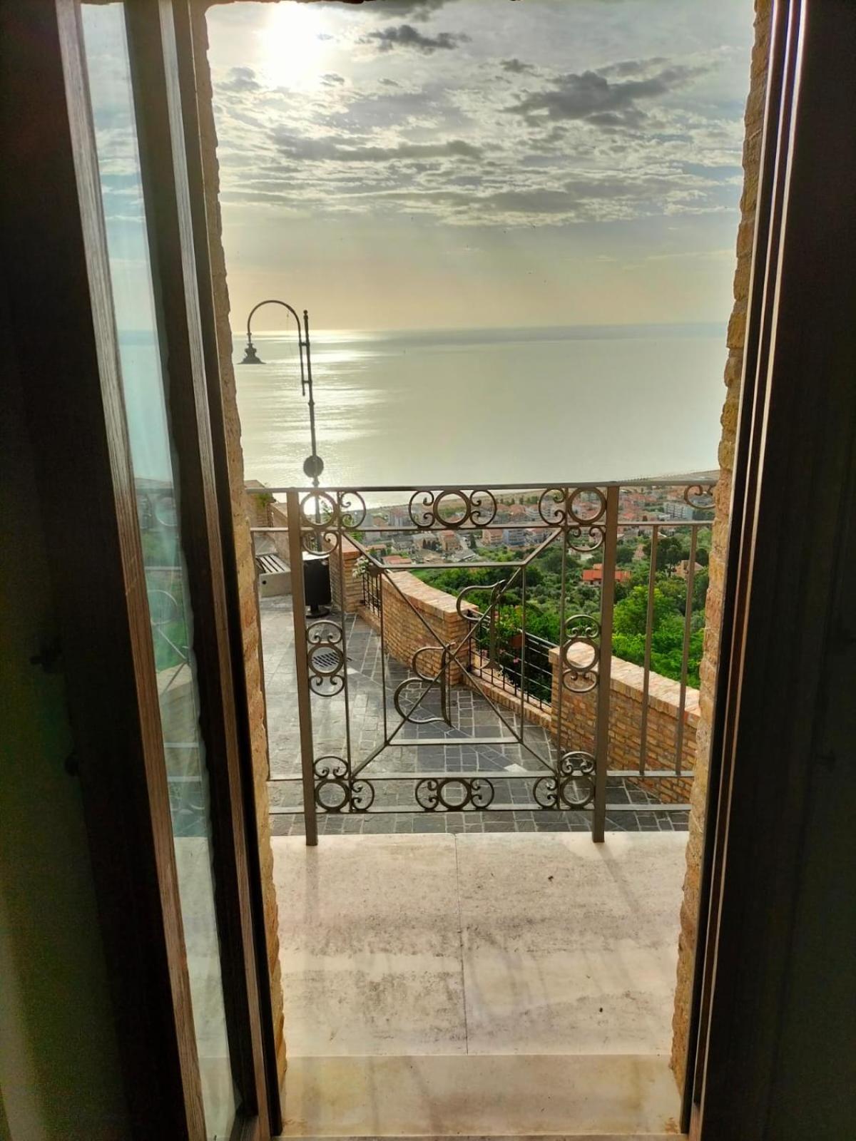 Anpemo Casa Vacanze Silvi Paese Exterior foto
